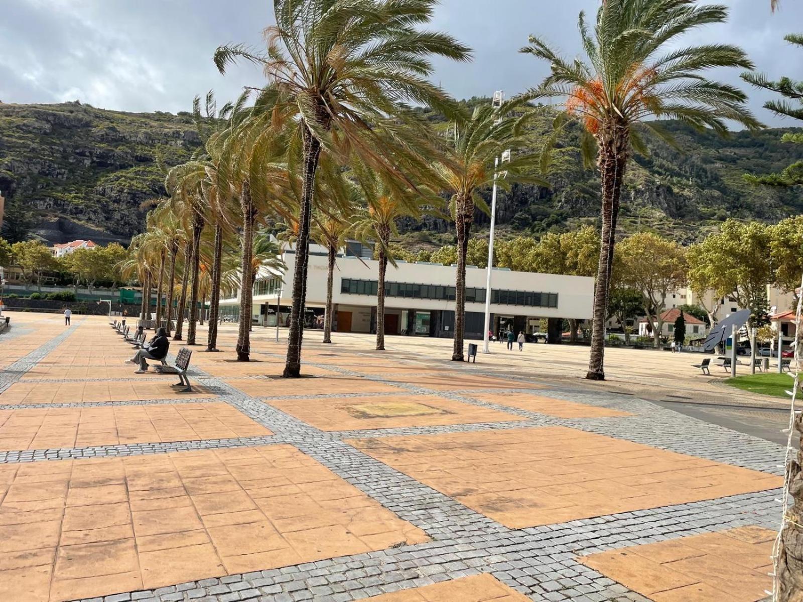 Sun Beach Apartment Machico  Bagian luar foto